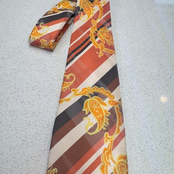 Henri Picard Vintage Classic Orange and Gold Diagonal Striped Paisley XL Tie - Picture 6 of 9